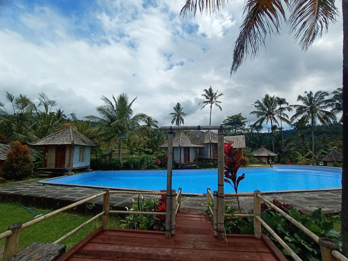 Puri Sunny Camp Villa Munduk  Exterior photo