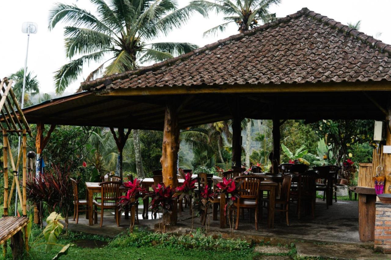 Puri Sunny Camp Villa Munduk  Exterior photo