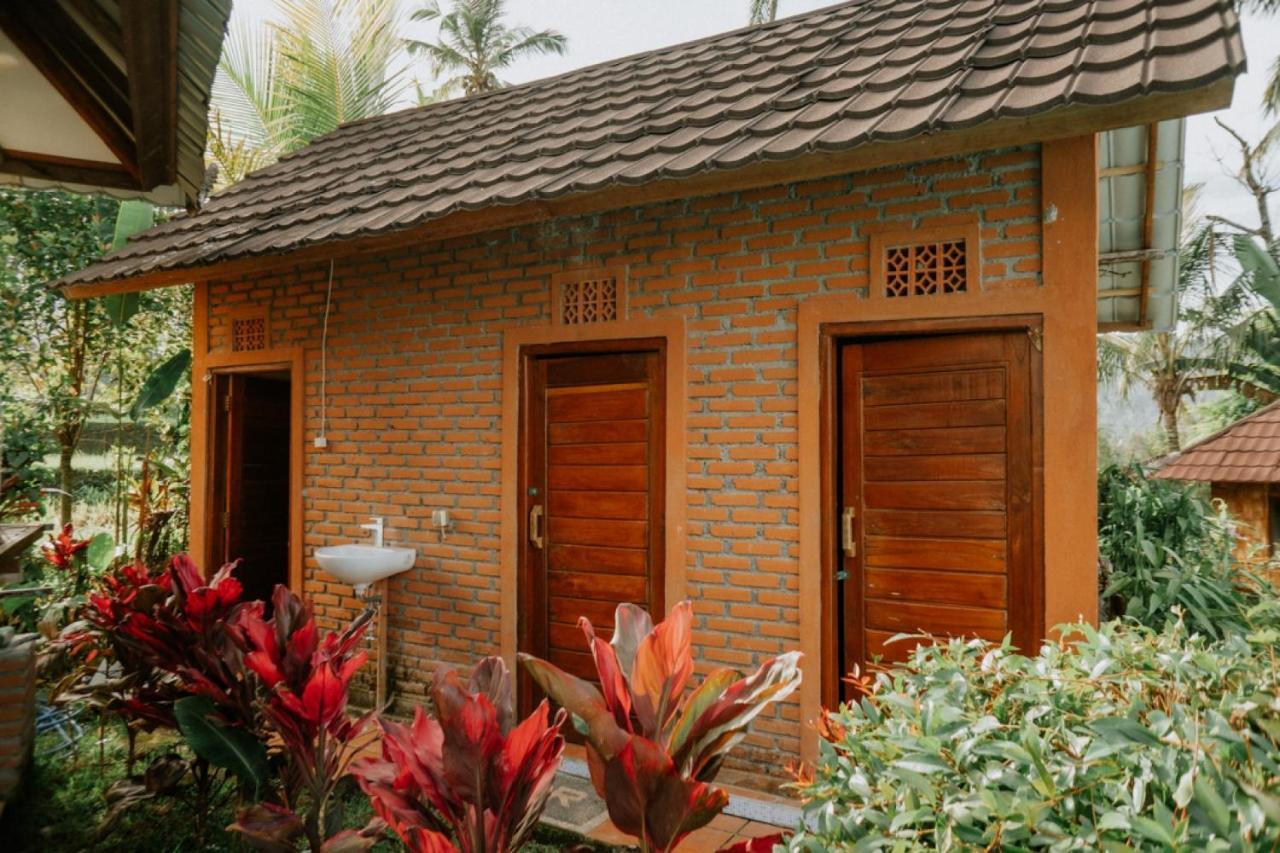Puri Sunny Camp Villa Munduk  Exterior photo