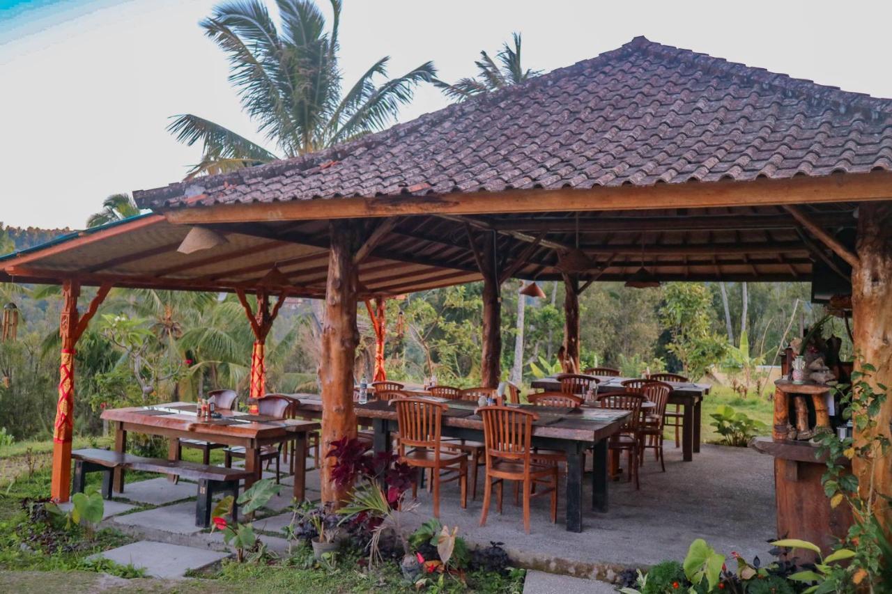 Puri Sunny Camp Villa Munduk  Exterior photo